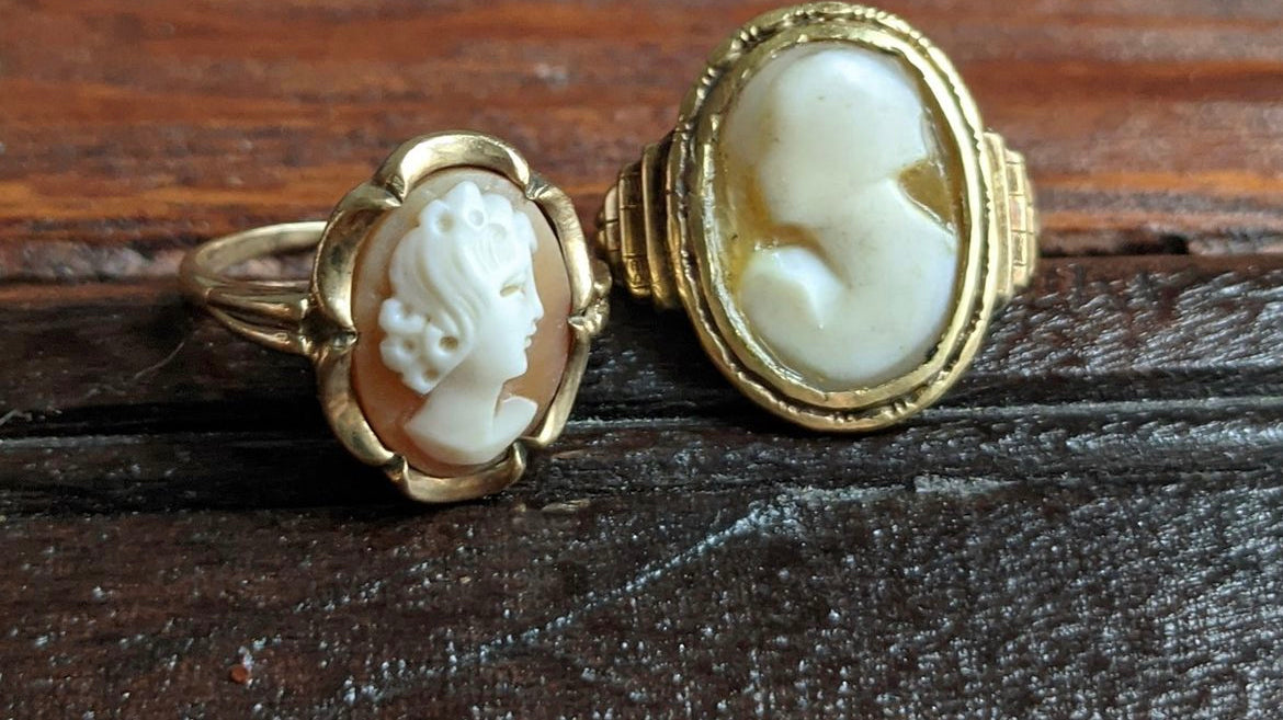 How to Identify the Age of a Jewelry Piece