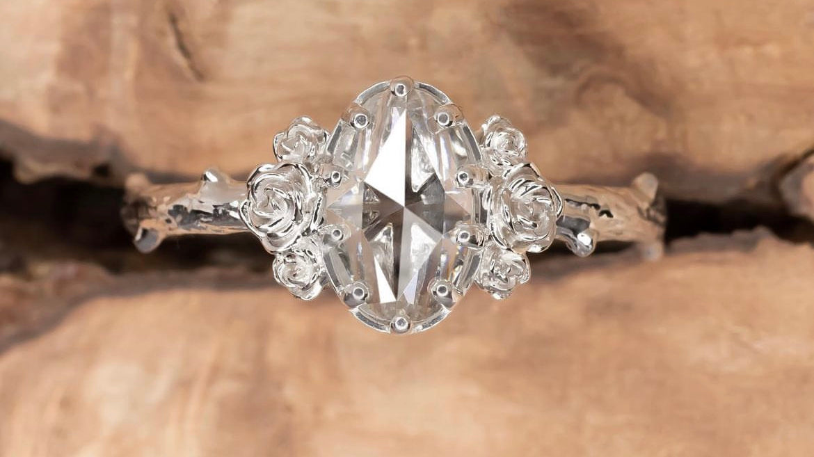 Four Reasons Why You Should Commission a Custom Engagement Ring