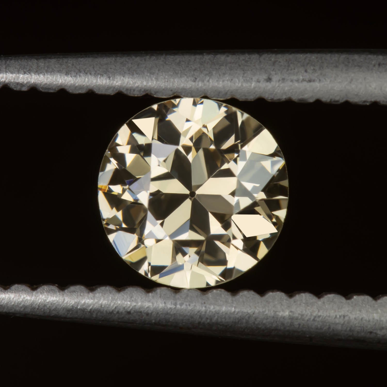 CLASSICAL Diamonds 20〜23 0.56ct OLD EUROPEAN CUT DIAMOND GIA CERTIFIED FANCY CHAMPAGNE VS2