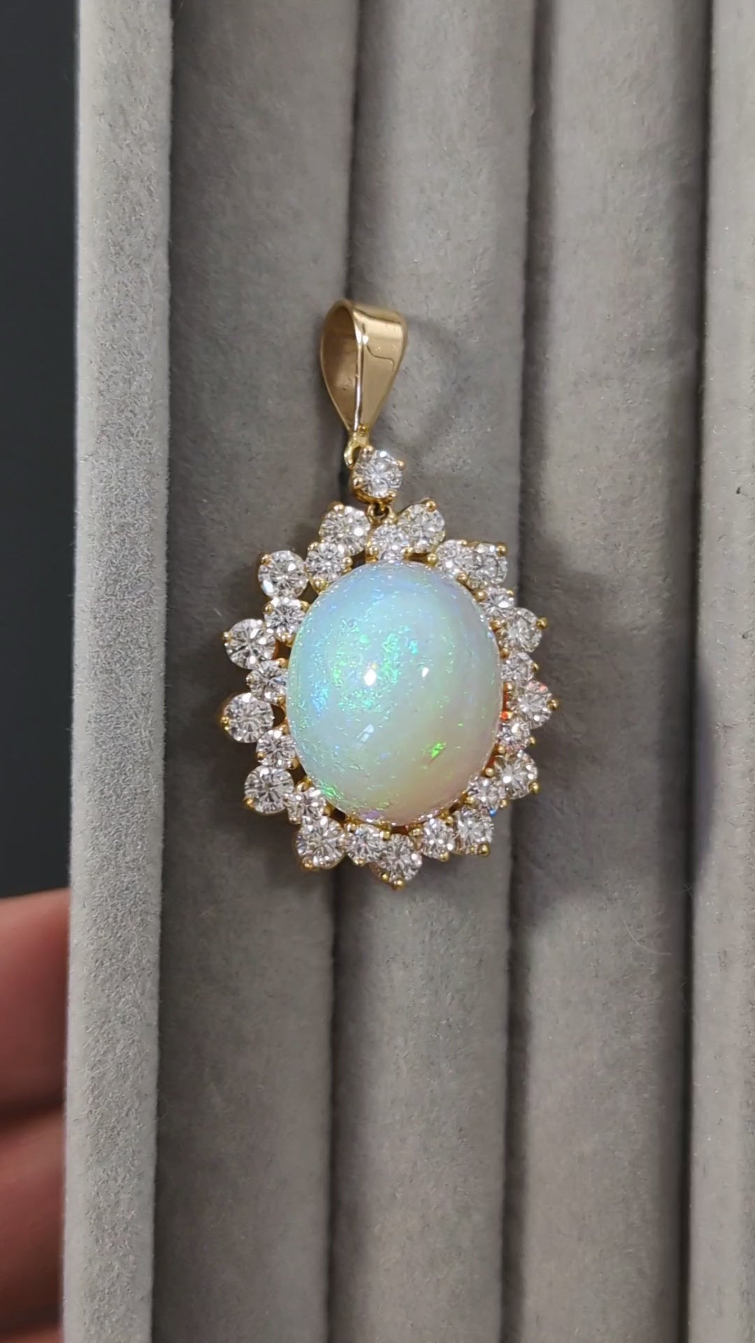 20ct OPAL DIAMOND PENDANT GIA CERTIFIED HALO 18k YELLOW GOLD NATURAL OVAL SHAPE