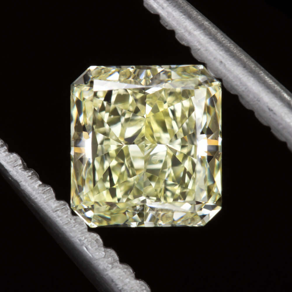 FANCY LIGHT YELLOW DIAMOND 0.89ct SQUARE RADIANT CUT NATURAL LOOSE PRINCESS 1ct