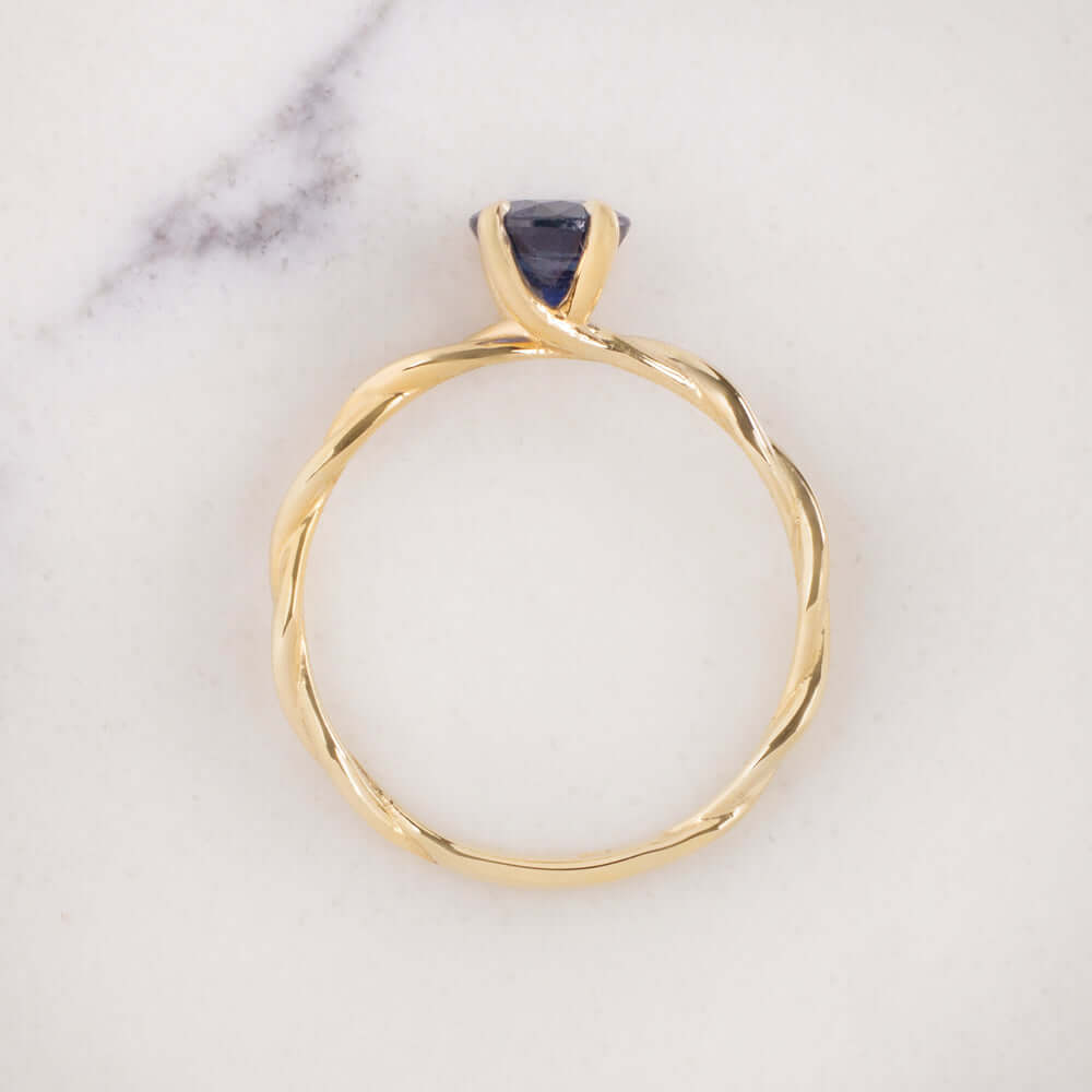 BLUE SAPPHIRE SOLITAIRE RING 14k YELLOW GOLD TWIST ROUND CUT NATURAL COCKTAIL