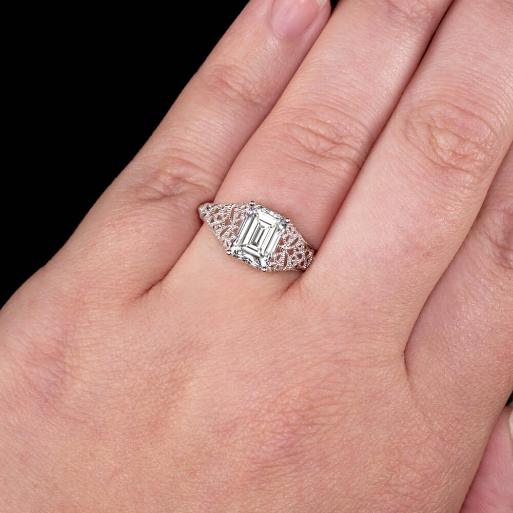 2ct LAB CREATED DIAMOND ENGAGEMENT RING IGI CERTIFIED F VVS2 EMERALD CUT VINTAGE