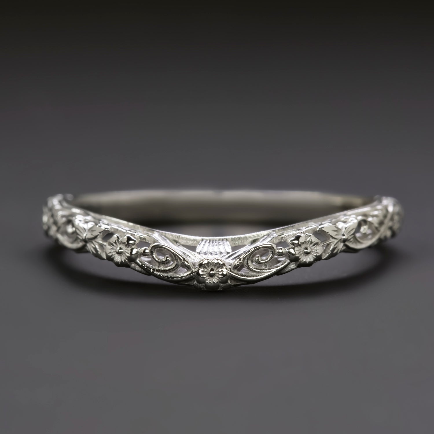 VINTAGE STYLE FLORAL WEDDING BAND 14k WHITE GOLD CURVED CONTOUR
