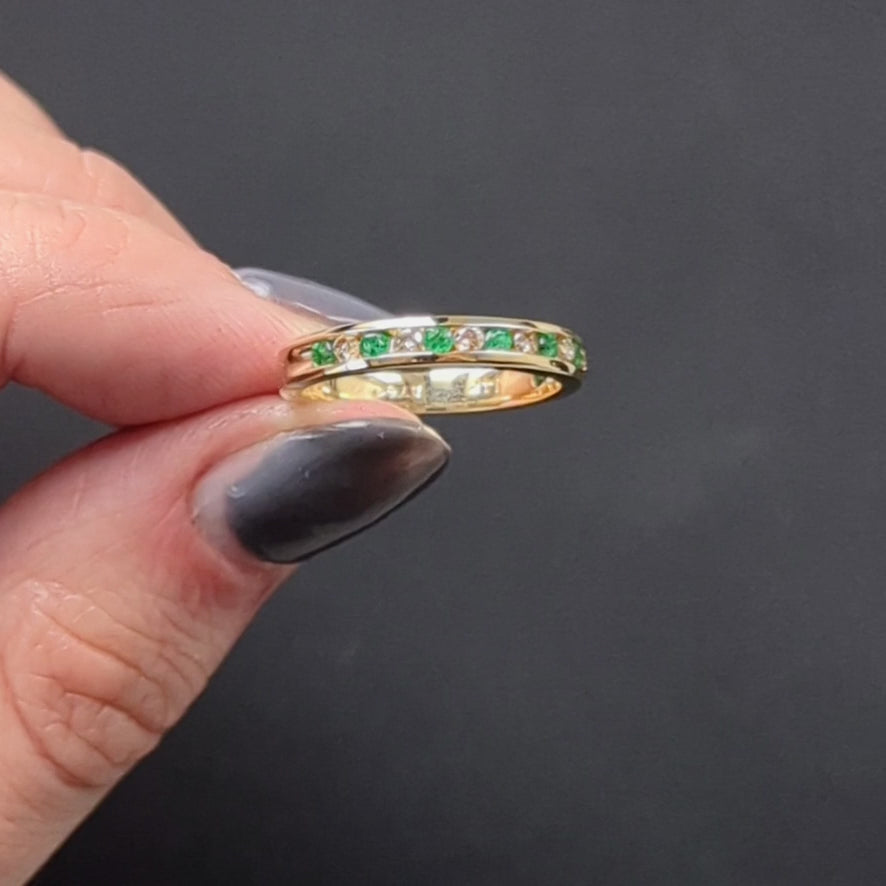 DIAMOND EMERALD WEDDING BAND STACKING RING 14k YELLOW GOLD CHANNEL SLEEK CLASSIC