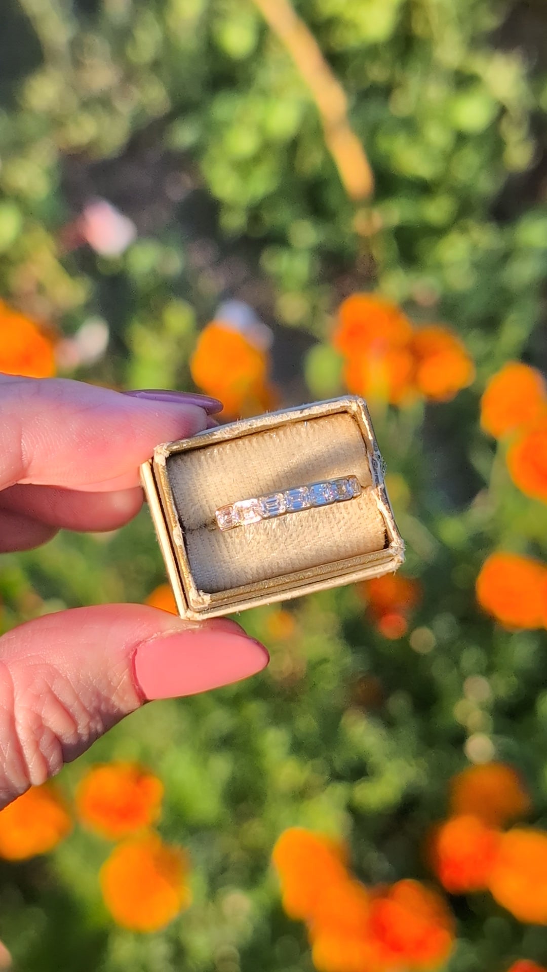 0.85ct EMERALD CUT DIAMOND WEDDING BAND BEZEL RING YELLOW GOLD EAST WEST CHANNEL