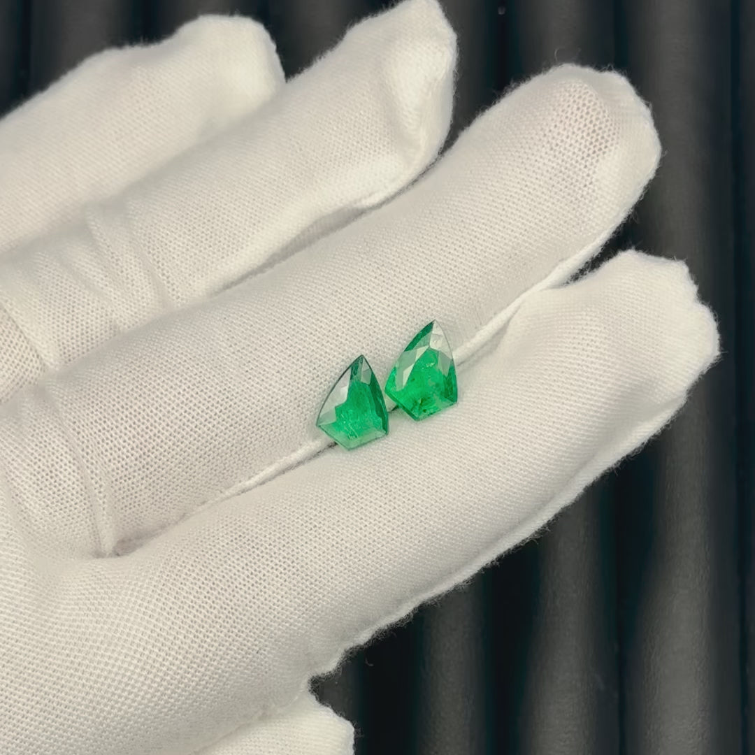 3.5ct NATURAL EMERALD PAIR STUD EARRINGS SHIELD SHAPE CUT LOOSE MATCHING PAIR