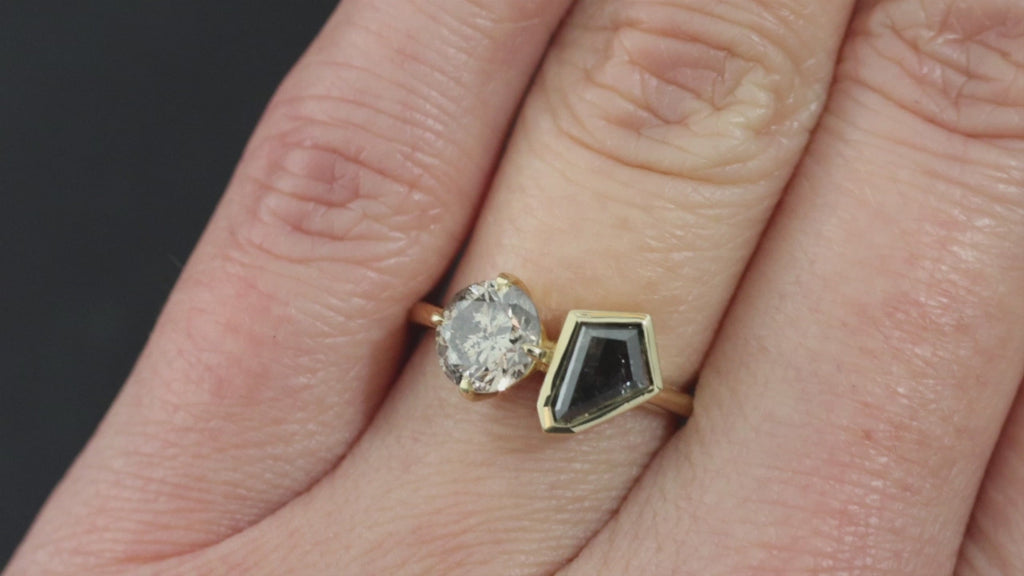 NATURAL DIAMOND TOI ET MOI RING SALT AND PEPPER BLACK KITE SHAPE ROUND 14k GOLD