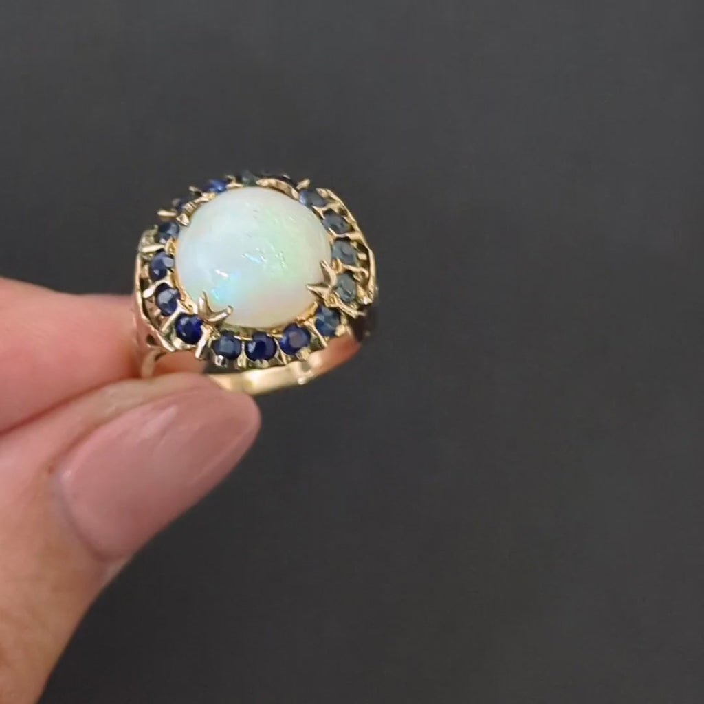 VINTAGE OPAL SAPPHIRE COCKTAIL RING 18k YELLOW GOLD HAND ENGRAVED HALO ESTATE