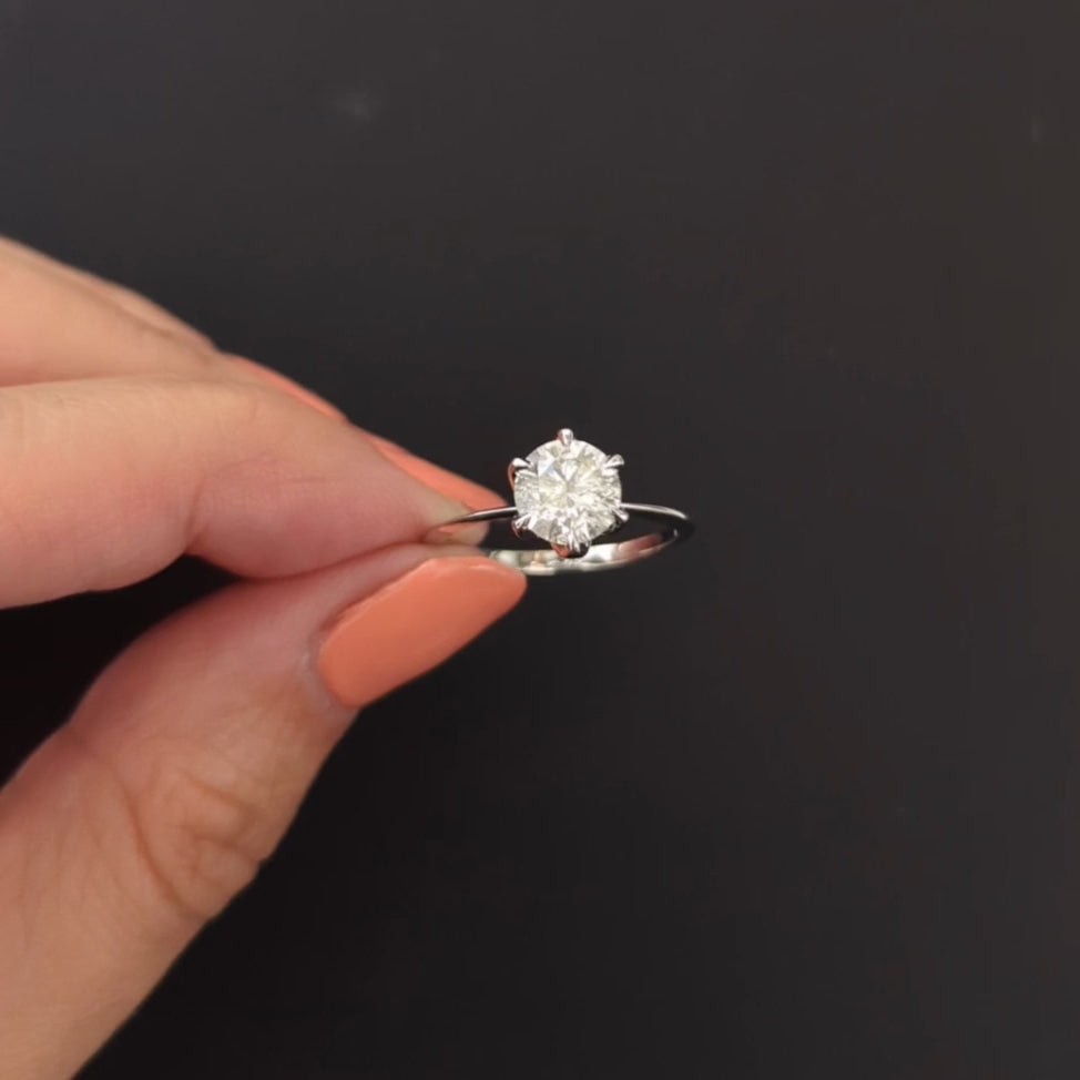 DIAMOND SOLITAIRE RING VERY GOOD CUT ROUND ENGAGEMENT THIN