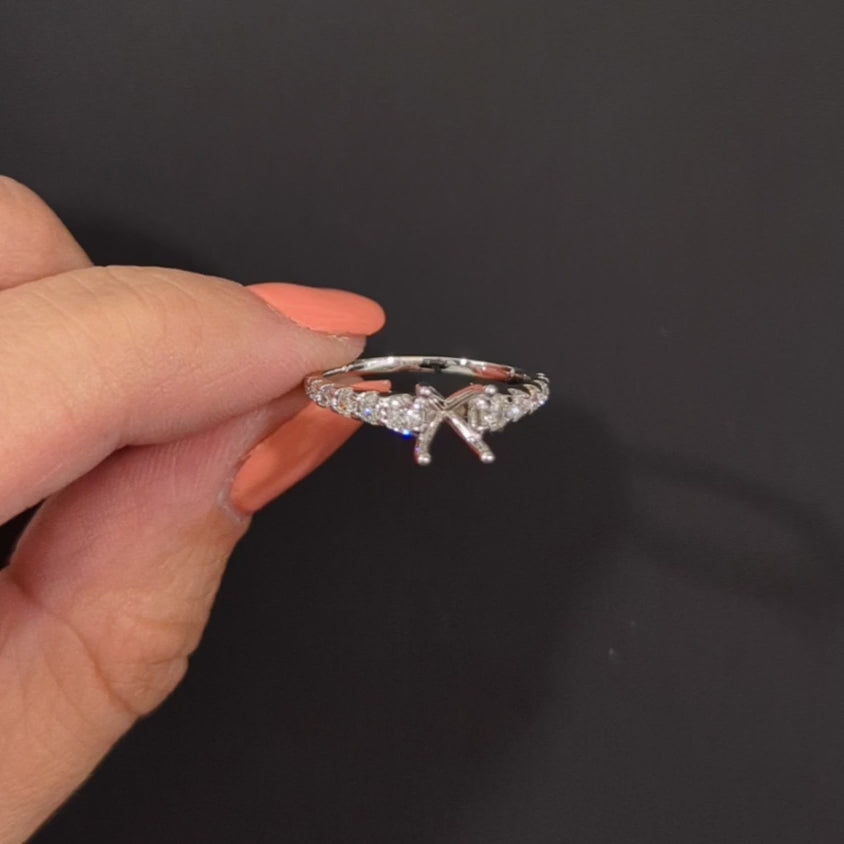 GRADUATED DIAMOND ENGAGEMENT RING SETTING 14k WHITE GOLD 6.5mm ROUND SEMI MOUNT