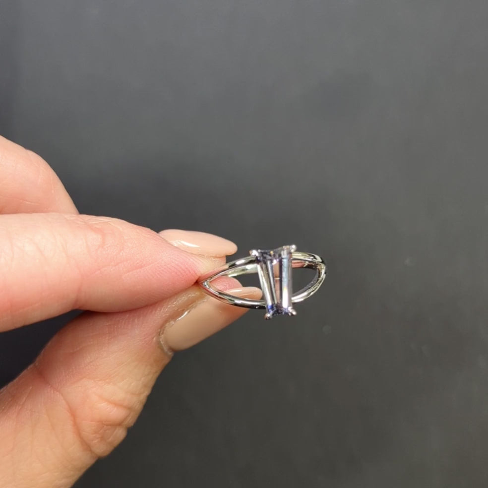 1.35ct SPINEL COCKTAIL RING 14k WHITE GOLD SPLIT SHANK PURPLE GRAY BAGUETTE