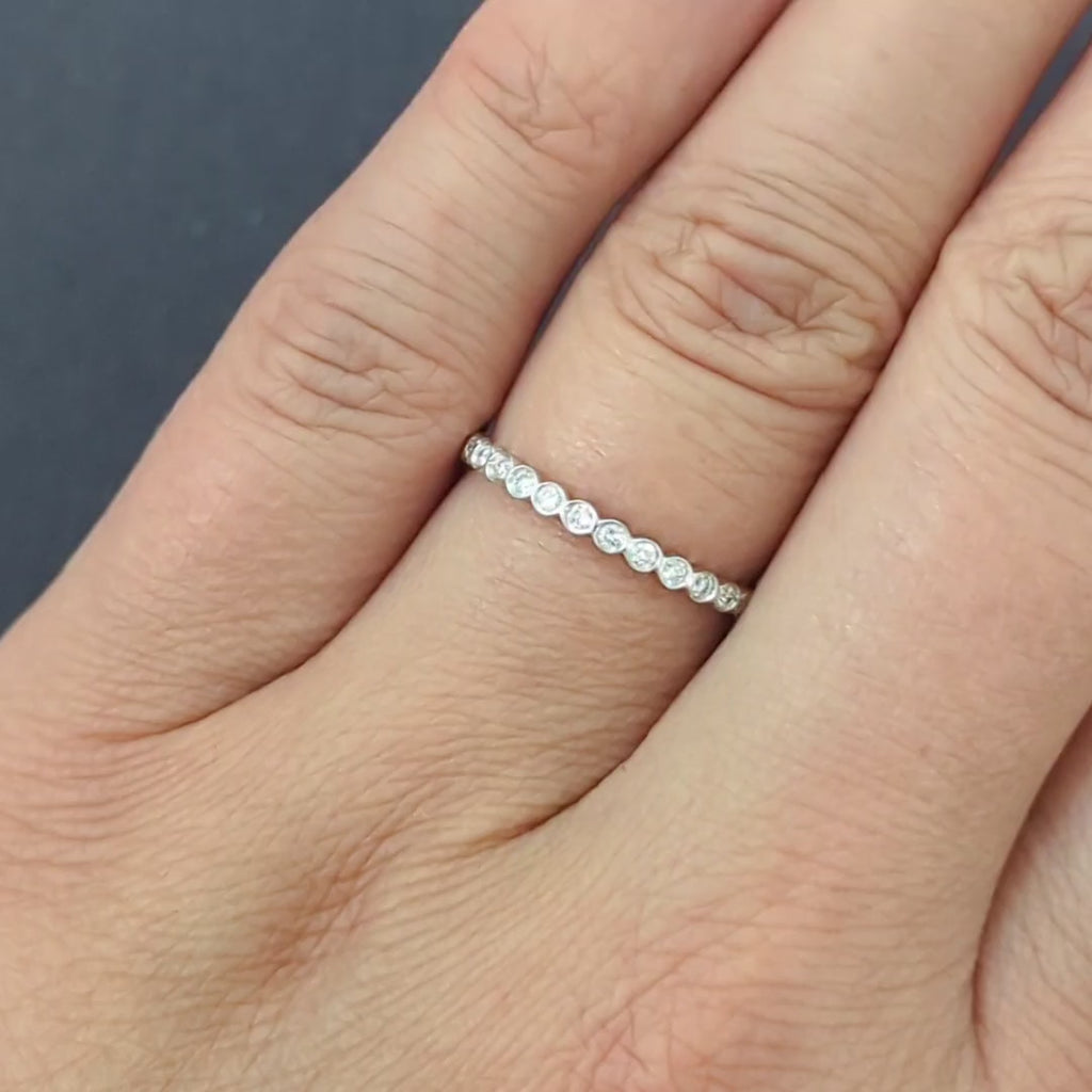 NATURAL DIAMOND WEDDING RING WHITE GOLD STACKING RING DAINTY BEZEL ROUND THIN