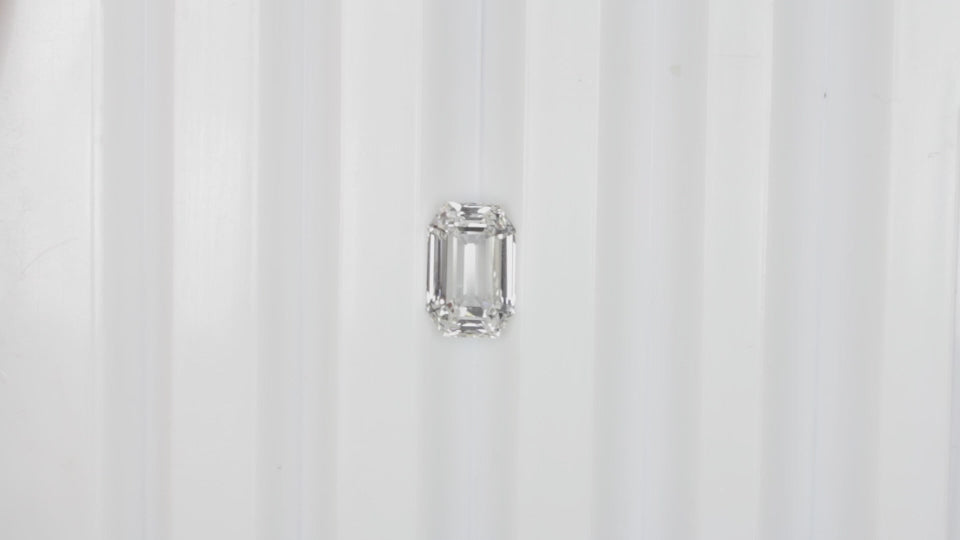 2 CARAT LAB CREATED DIAMOND IGI CERTIFIED E VS1 DEEP CORNER EMERALD CUT LOOSE