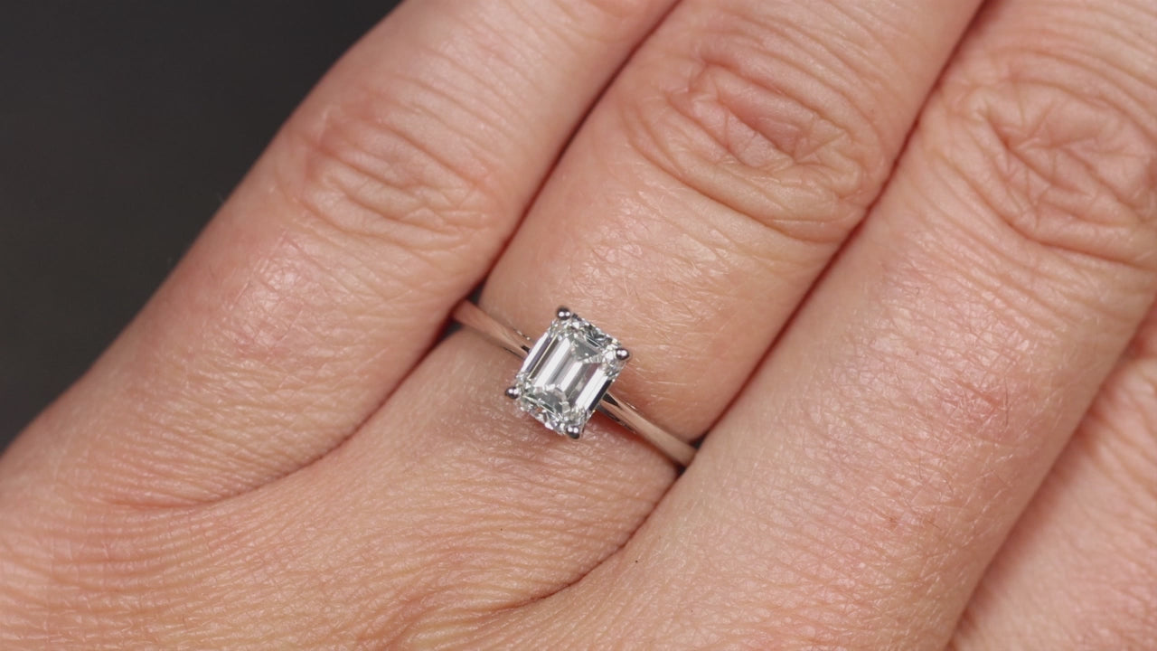 1ct GIA CERTIFIED E VS2 DIAMOND ENGAGEMENT RING EMERALD CUT SOLITAIRE PLATINUM