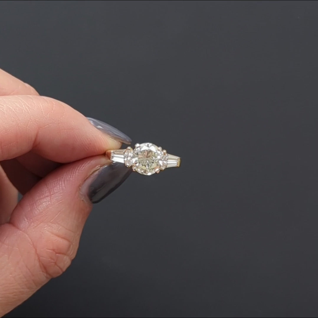 VINTAGE DIAMOND ENGAGEMENT RING 1.72ct ROUND CUT YELLOW GOLD MARQUISE ACCENTS