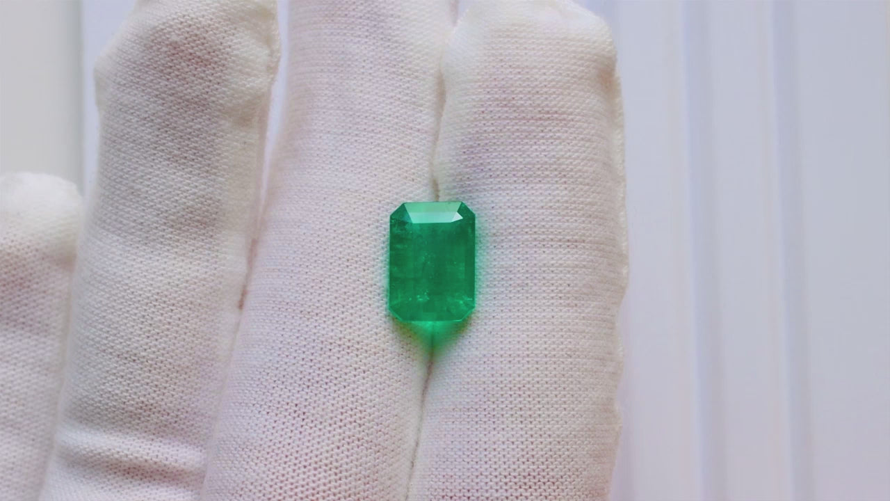 4.70c EMERALD GIA CERTIFIED NO OIL BRAZILIAN EMERALD CUT LOOSE NATURAL UNTREATED