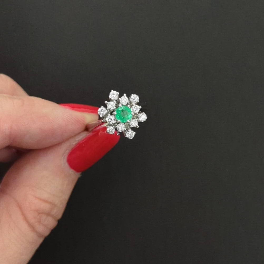 VINTAGE EMERALD DIAMOND COCKTAIL RING 18k WHITE GOLD CLUSTER MID CENTURY ESTATE