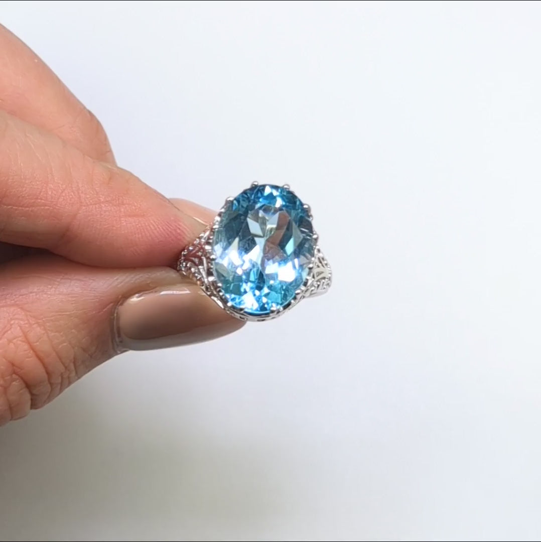 SKY BLUE TOPAZ STERLING SILVER VINTAGE STYLE RING FILIGREE OVAL CUT SOLITAIRE