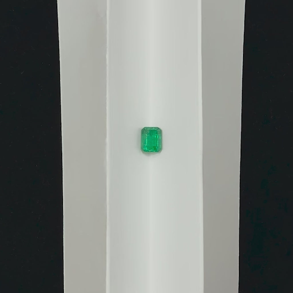 GIA CERTIFIED EMERALD 1.76ct EMERALD SHAPE CUT NATURAL GREEN LOOSE GEMSTONE