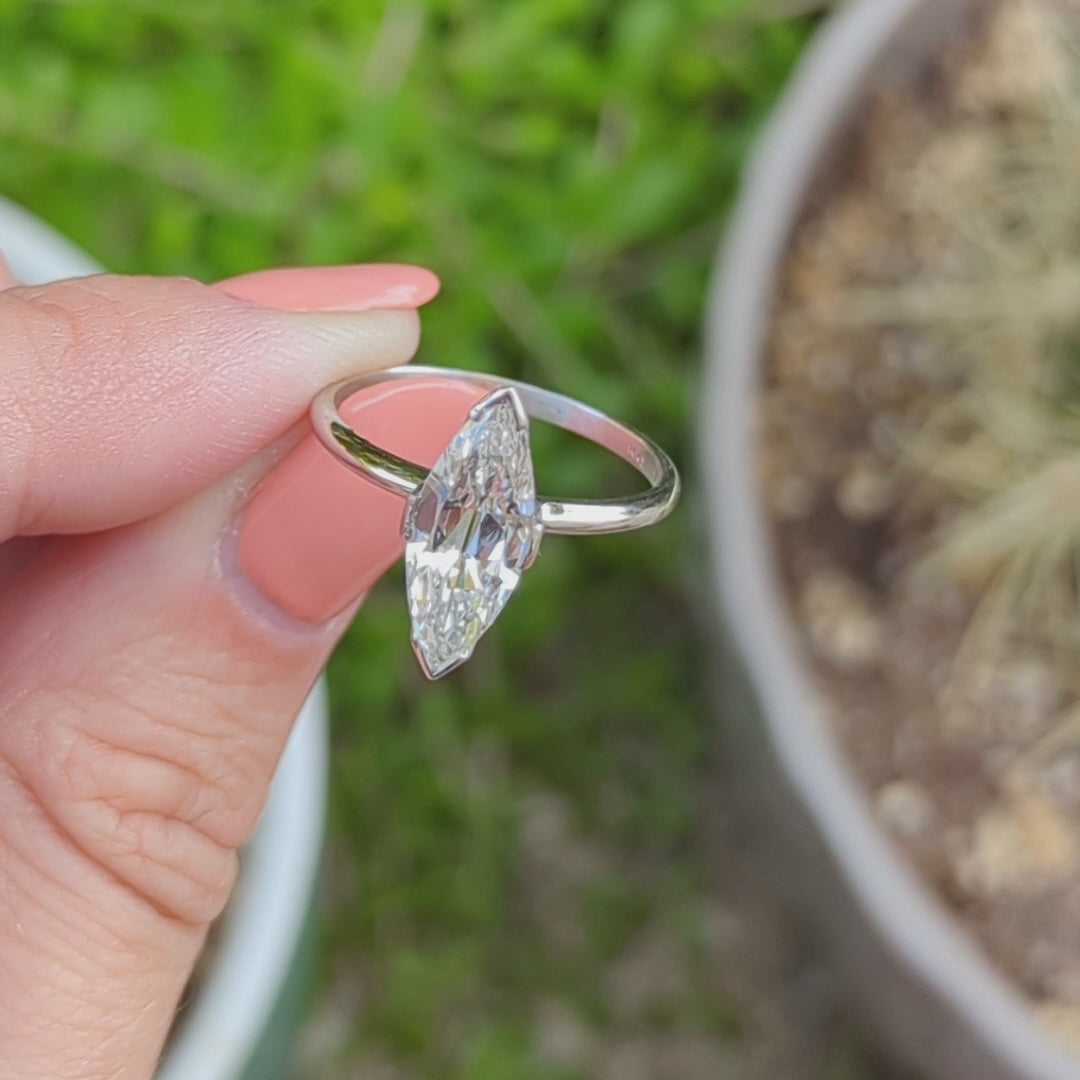 1.86ct VINTAGE MARQUISE CUT DIAMOND ENGAGEMENT RING GIA CERTIFIED H VS 15mm LONG