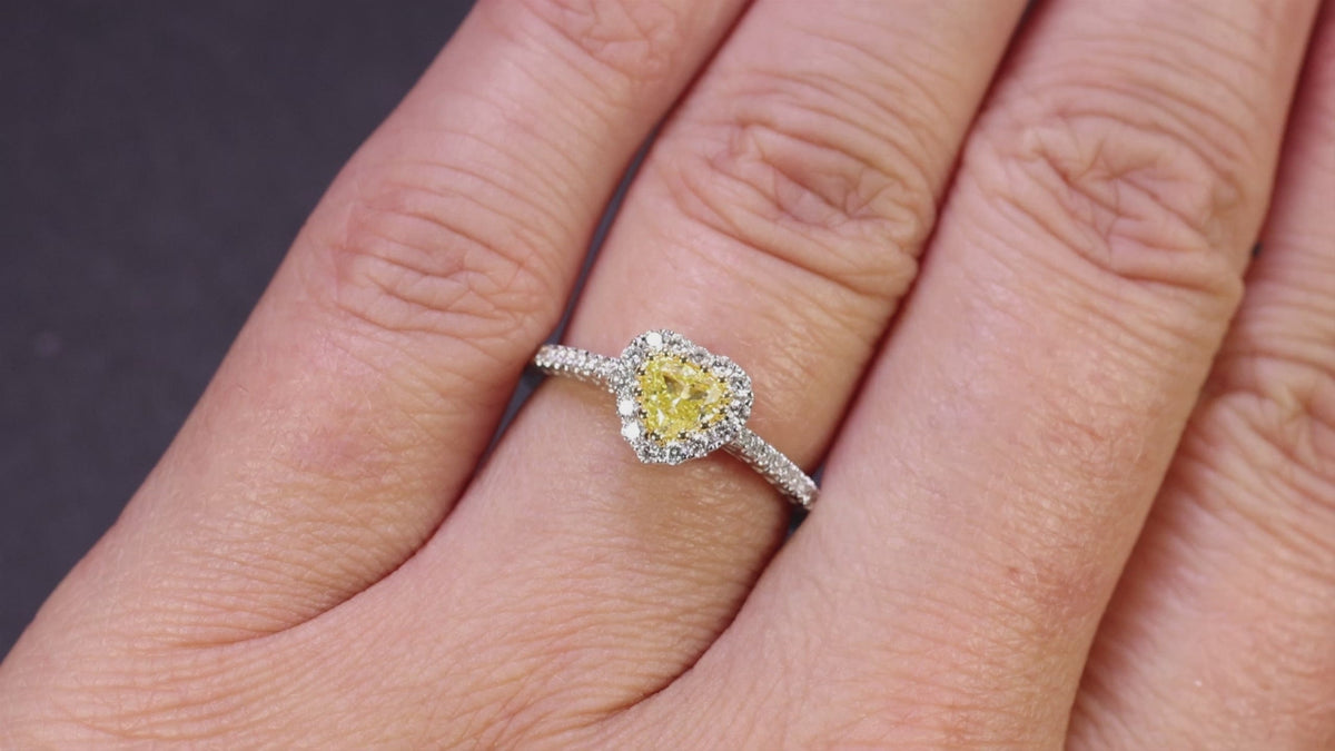 FANCY INTENSE YELLOW VS2 DIAMOND ENGAGEMENT RING HALO 18k WHITE GOLD HEART SHAPE