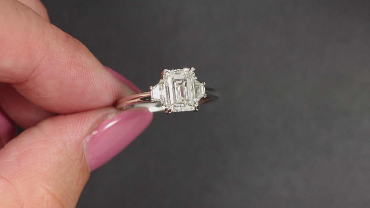 1.91ct DIAMOND ENGAGEMENT RING GIA CERTIFIED G VS1 PLATINUM 3 STONE EMERALD CUT