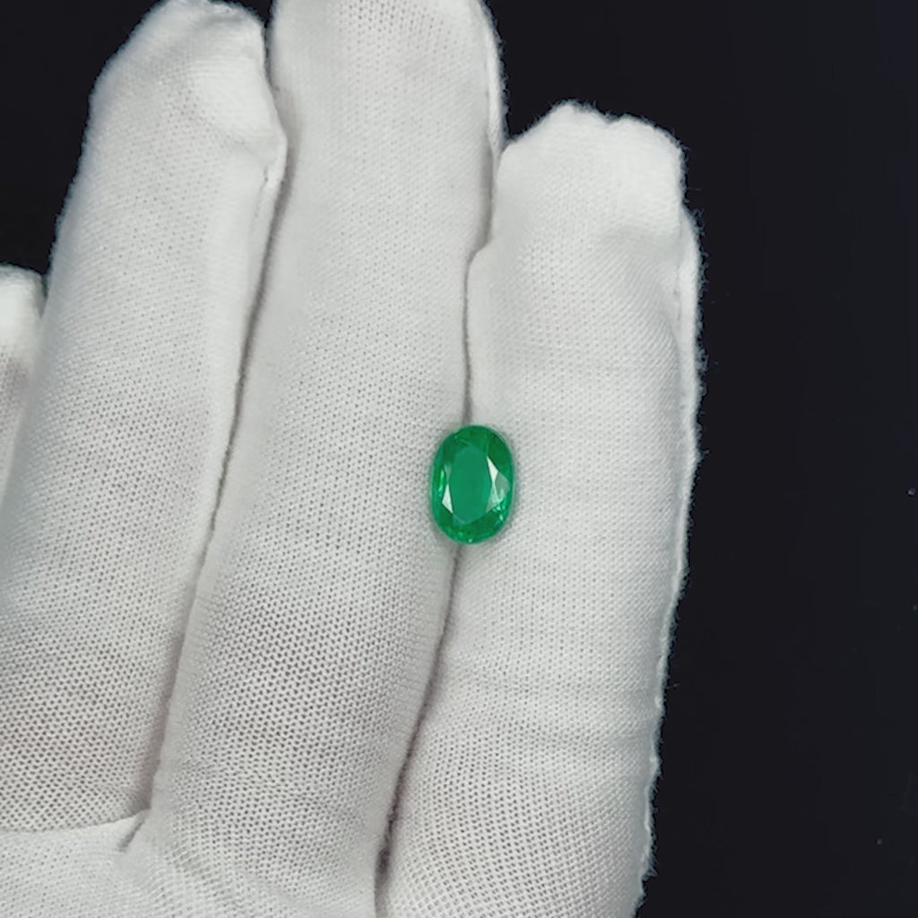 GIA CERTIFIED EMERALD 2.56ct OVAL SHAPE CUT NATURAL BRIGHT GREEN LOOSE GEMSTONE