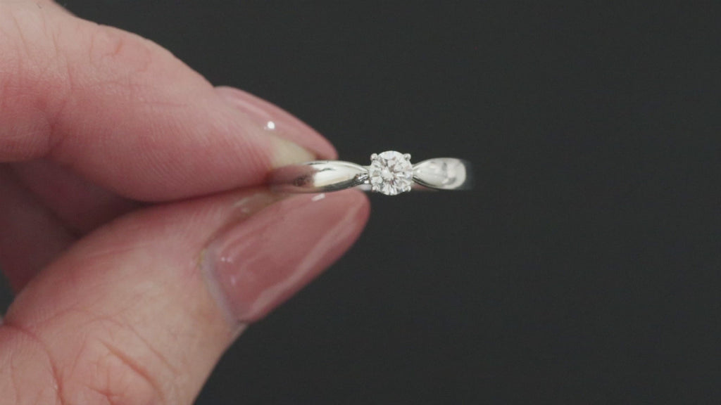 AUTHENTIC TIFFANY & CO DIAMOND ENGAGEMENT RING 0.21ct F VS1 PLATINUM SOLITAIRE