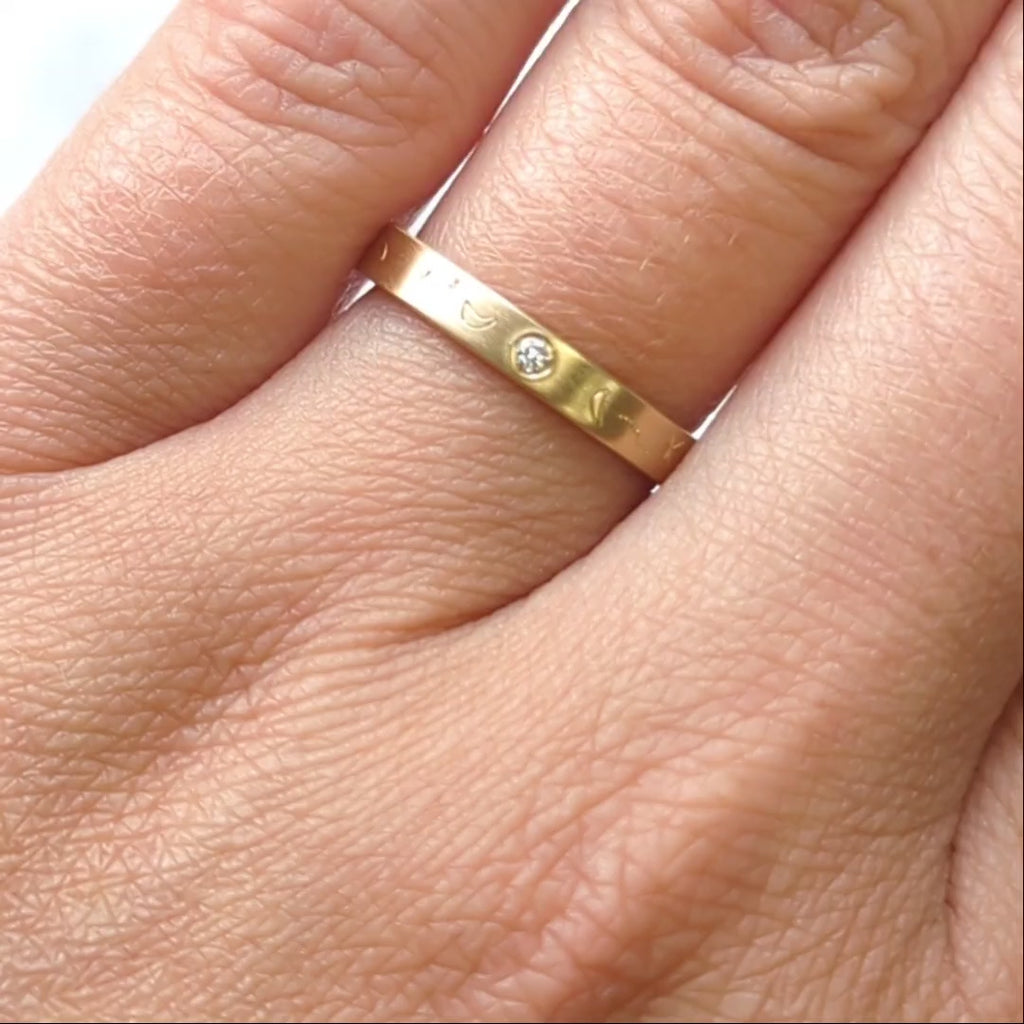 DIAMOND 14k YELLOW GOLD WEDDING BAND RING HAND ENGRAVED STAR MOON CELESTIAL