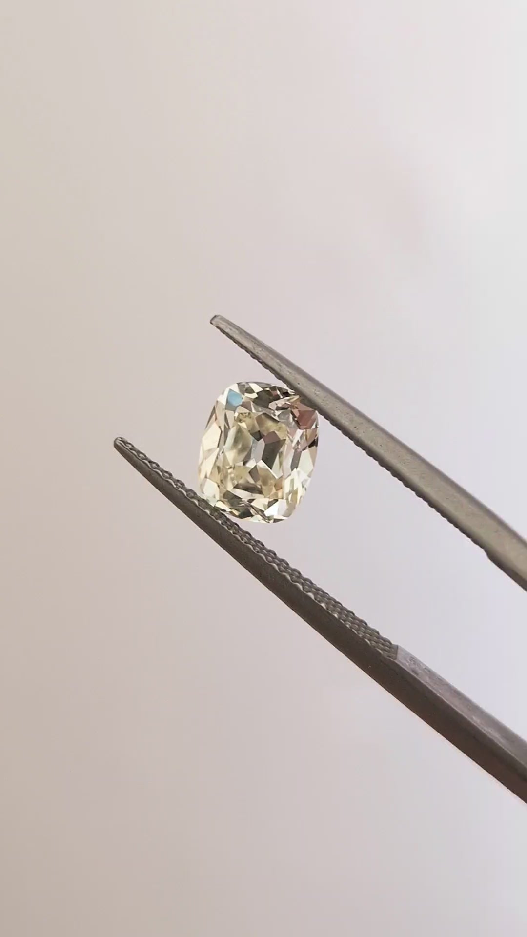 1.71ct OLD MINE CUT DIAMOND GIA CERTIFIED U-V VS1 ELONGATED CUSHION BRILLIANT