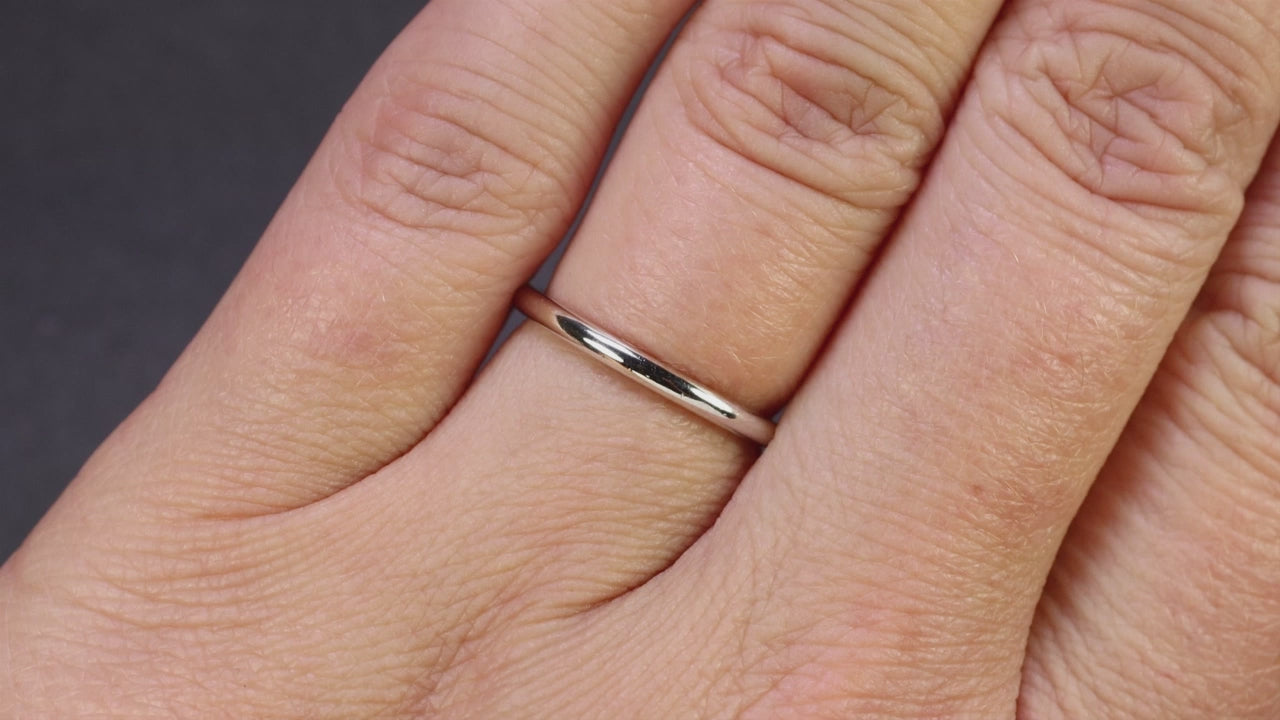 CLASSIC PLATINUM WEDDING BAND RING ROUND TUBE SHANK SIMPLE STACKING 1.8m PLAIN