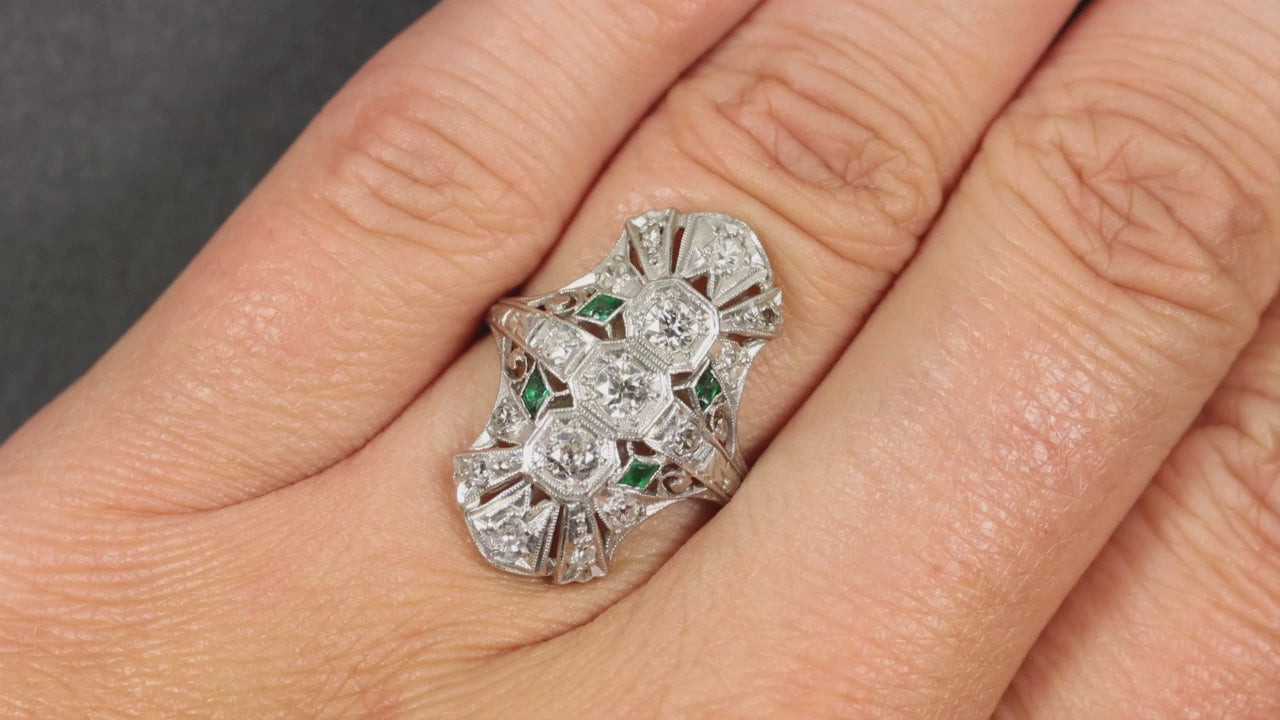 VINTAGE DIAMOND EMERALD COCKTAIL RING ART DECO STATEMENT 18k WHITE GOLD OLD CUT