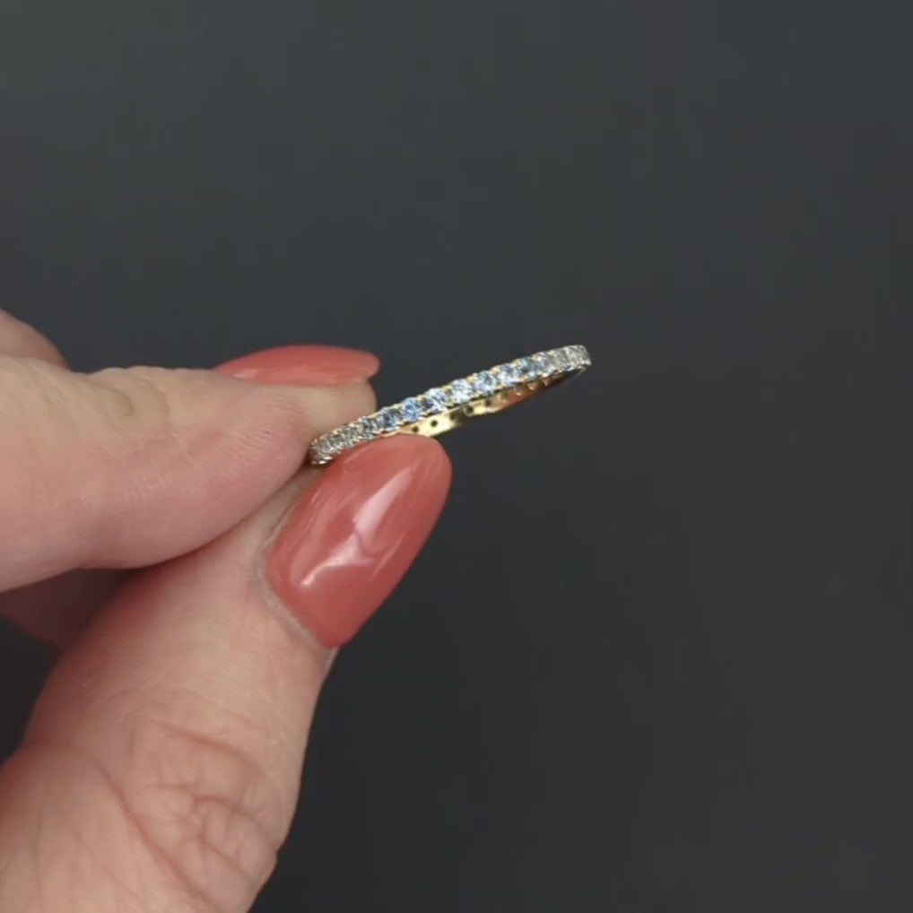 LIGHT BLUE SAPPHIRE 14K YELLOW GOLD ETERNITY RING STACKING BAND - Size 7