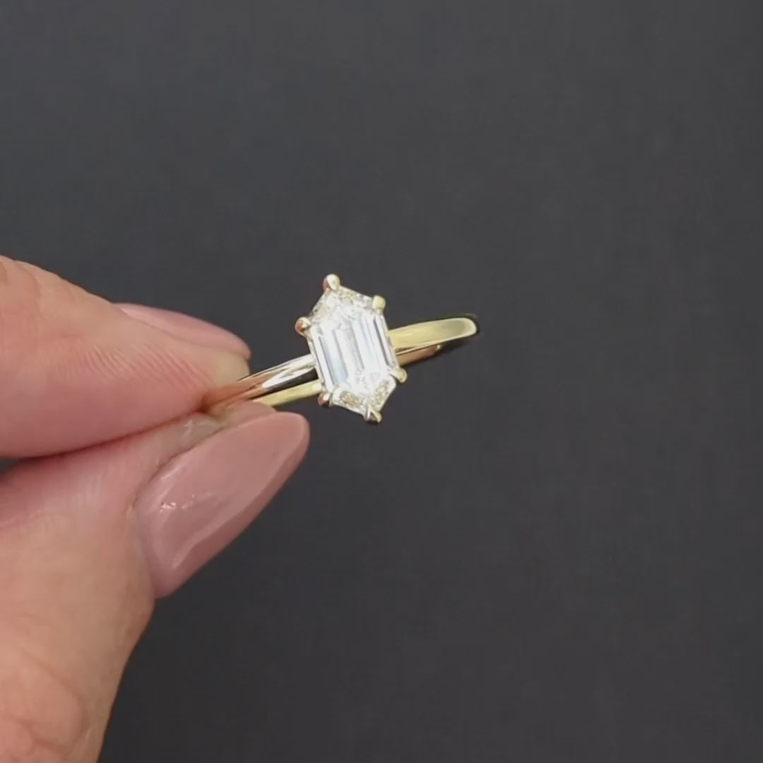 1.15ct LAB CREATED DIAMOND ENGAGEMENT RING HEXAGON CUT 10k YELLOW GOLD SOLITAIRE