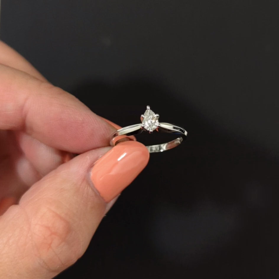 PEAR SHAPE DIAMOND SOLITAIRE ENGAGEMENT RING PLATINUM 0.35ct CLASSIC KNIFE EDGE