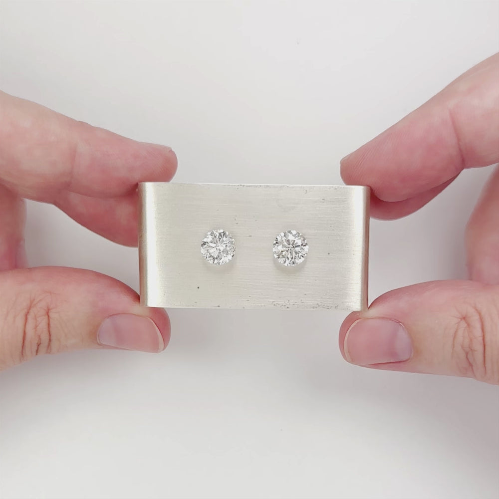 3ct DIAMOND STUD EARRINGS VERY GOOD ROUND BRILLIANT CUT NATURAL MATCHING PAIR