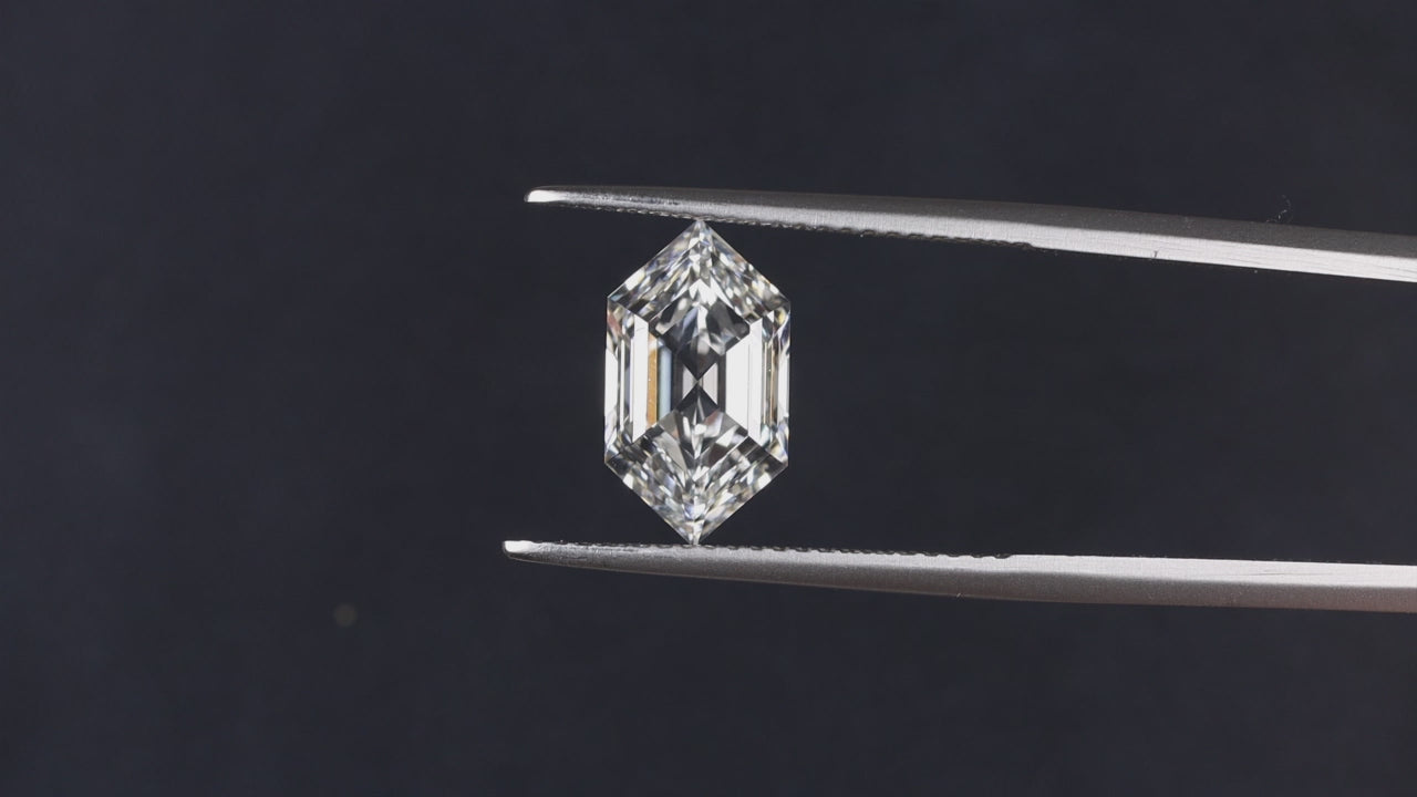 LAB CREATED 2.03ct E VVS2 ELONGATED HEXAGON DIAMOND IGI CERTIFIED ENGAGEMENT 2ct