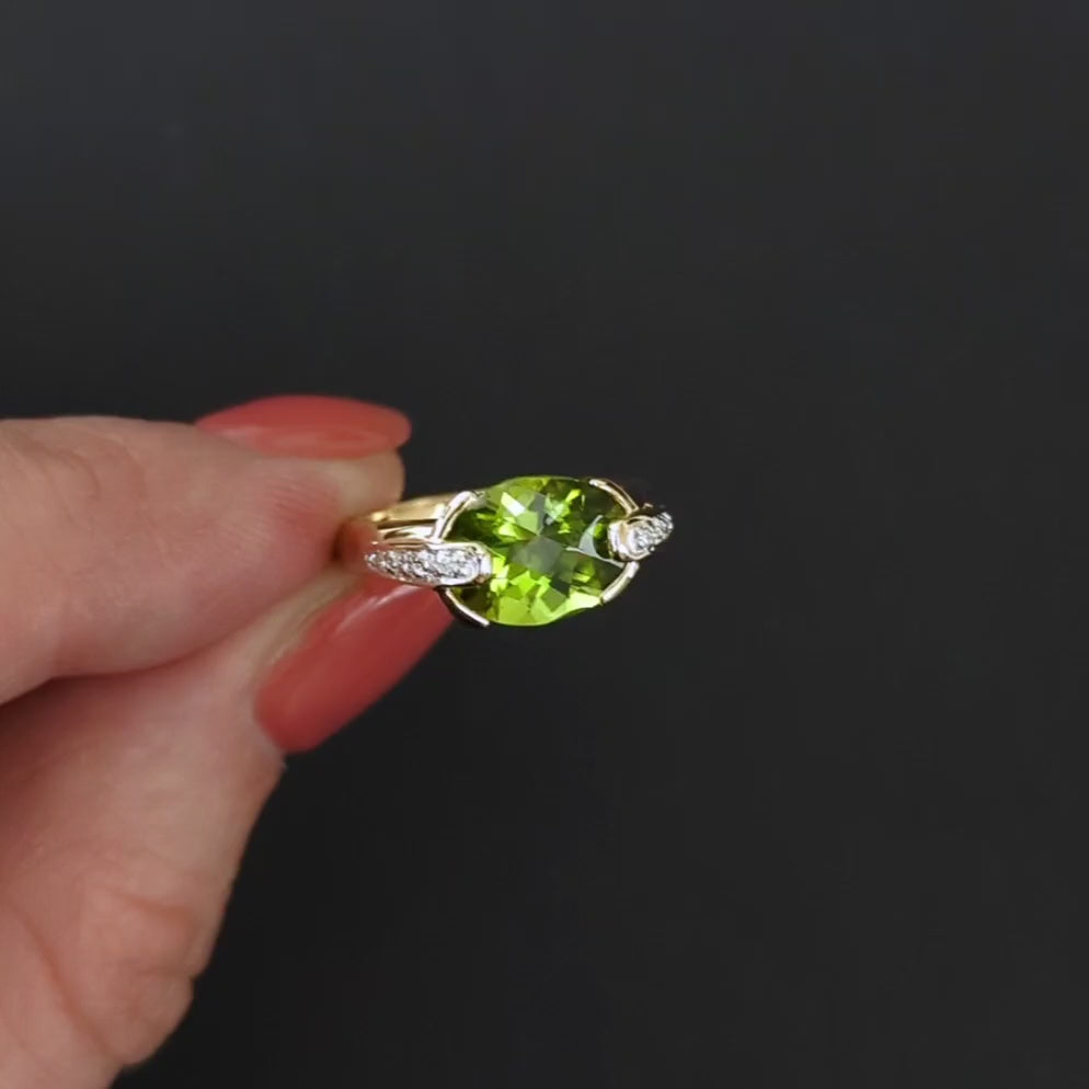 PERIDOT DIAMOND COCKTAIL RING OVAL EAST WEST BEZEL NATURAL GREEN 14k YELLOW GOLD