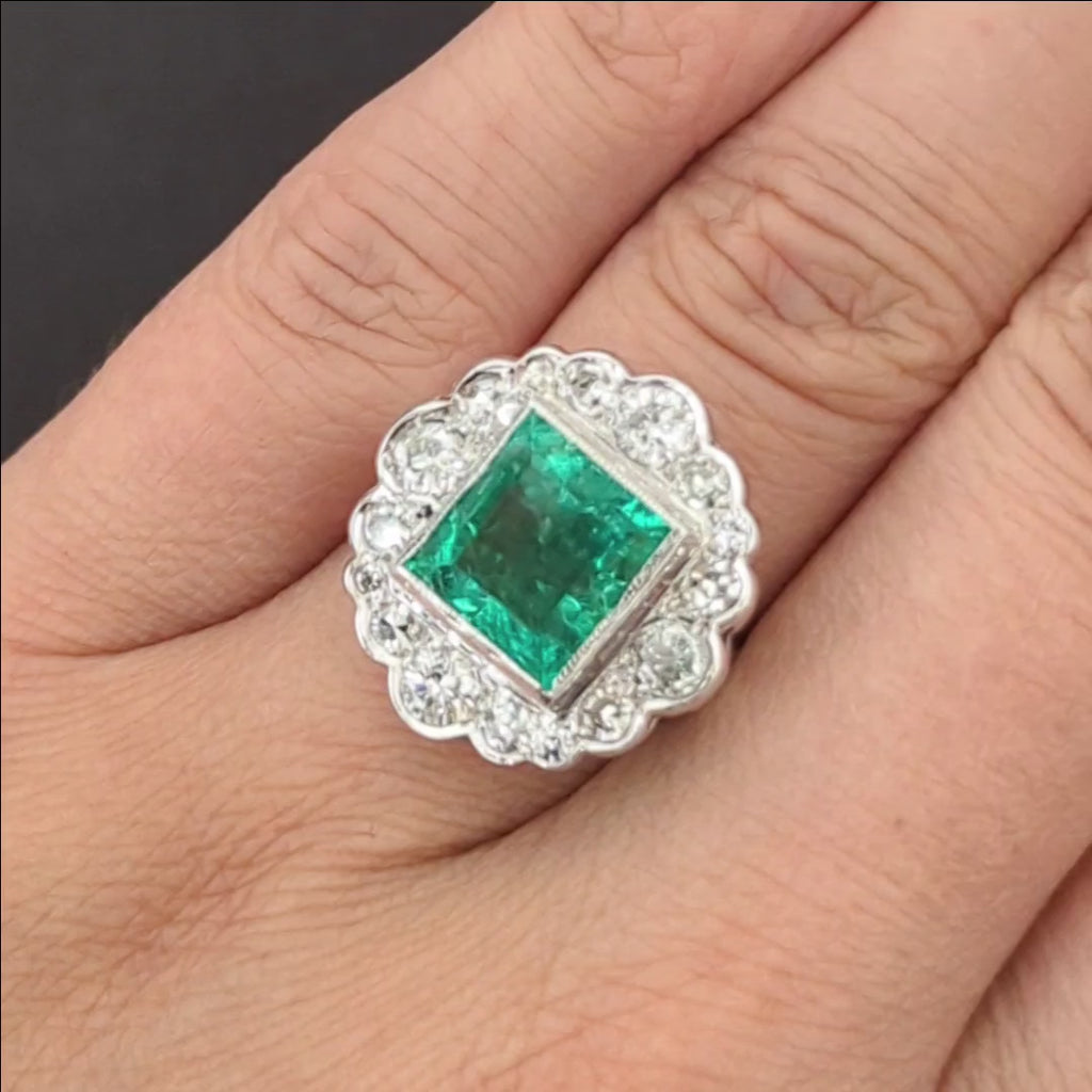 5.40ct VINTAGE COLOMBIAN EMERALD DIAMOND COCKTAIL RING GIA CERTIFIED WHITE GOLD