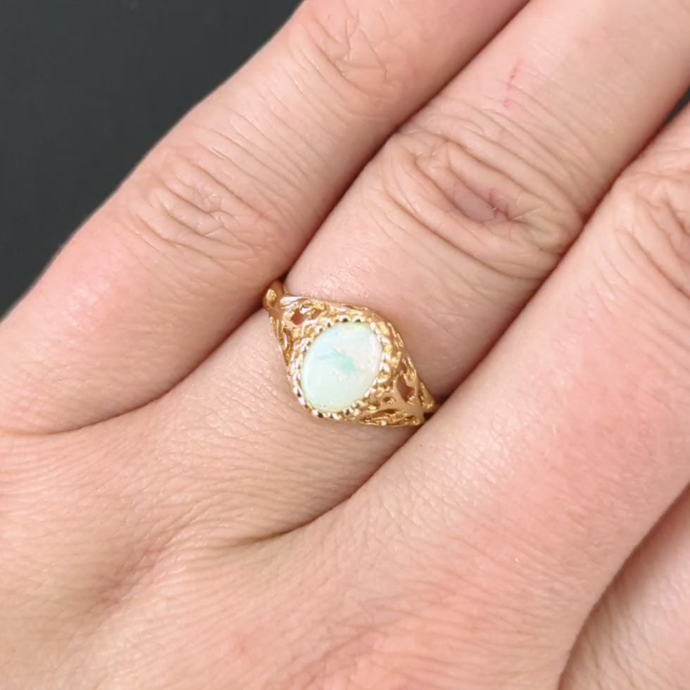 VINTAGE OPAL SOLITAIRE RING 14k YELLOW GOLD FILIGREE NATURAL OVAL SHAPE ESTATE