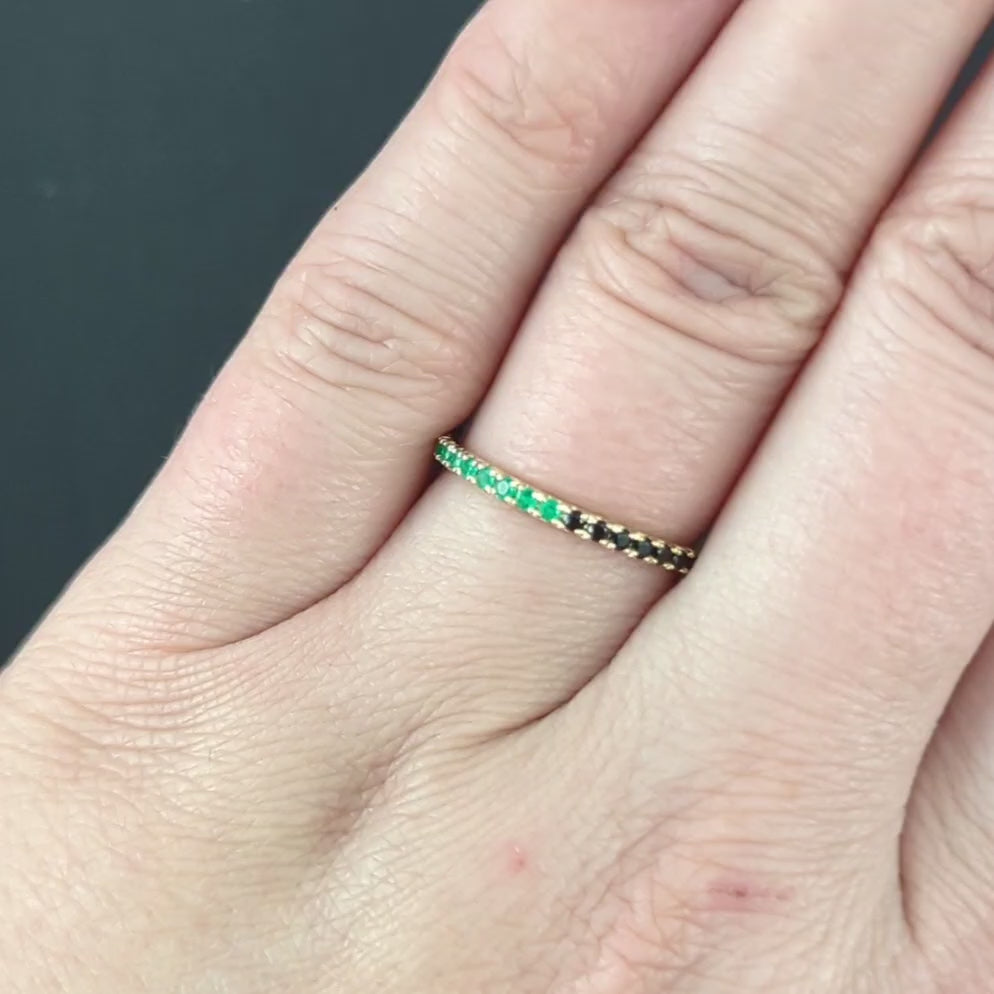 GREEN ONYX BLACK SPINEL 14K GOLD ETERNITY RING STACKING HALF & HALF BAND NATURAL