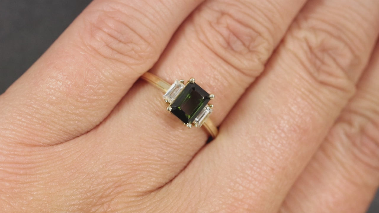 1.20ct GREEN TOURMALINE DIAMOND 3 STONE RING 14k YELLOW GOLD NATURAL EMERALD CUT