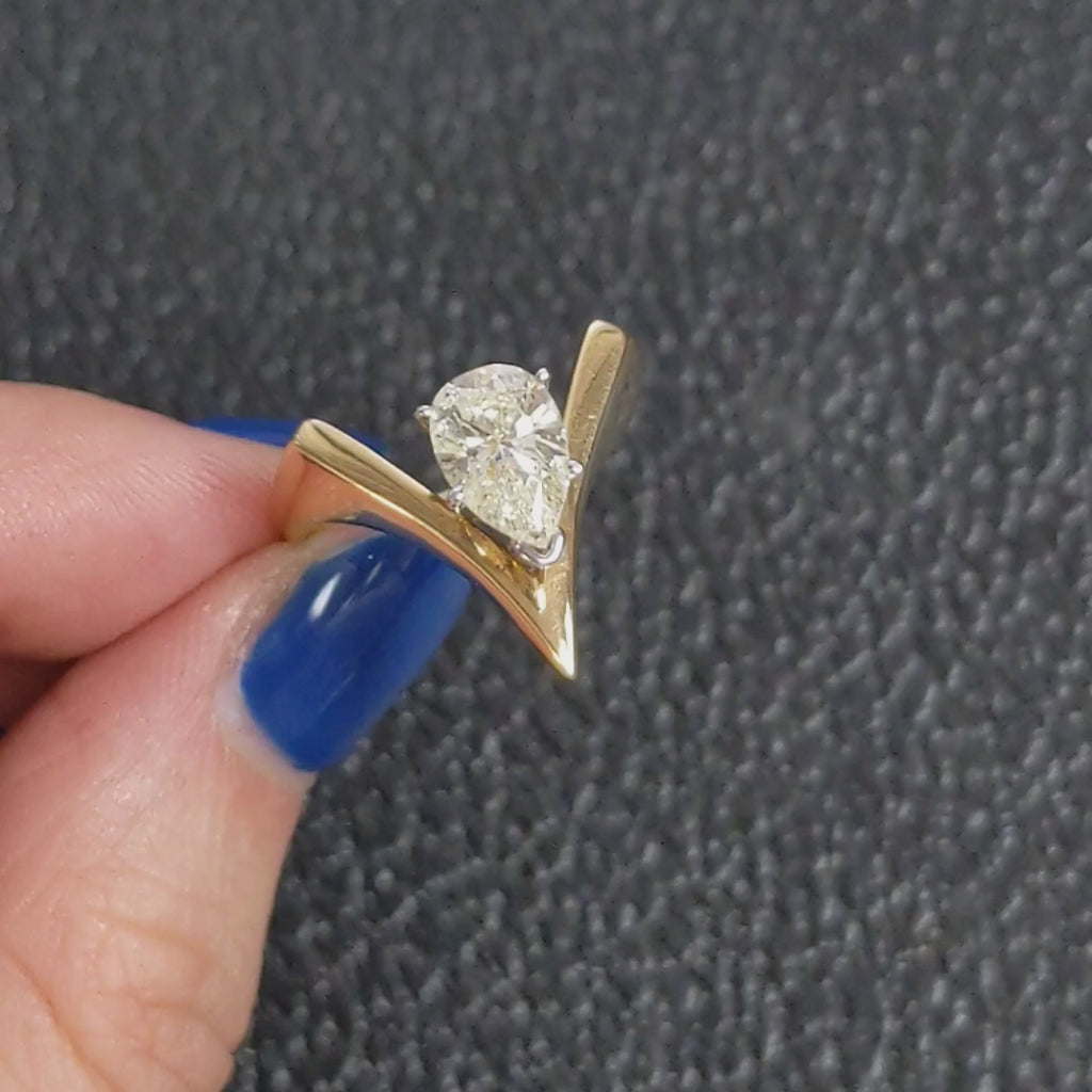 1.60ct PEAR CUT DIAMOND VINTAGE COCKTAIL RING V SHAPE STATEMENT 14k YELLOW GOLD