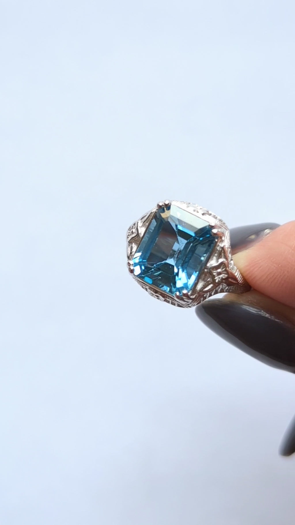 SWISS BLUE TOPAZ STERLING SILVER VINTAGE STYLE RING DECO EMERALD CUT FILIGREE