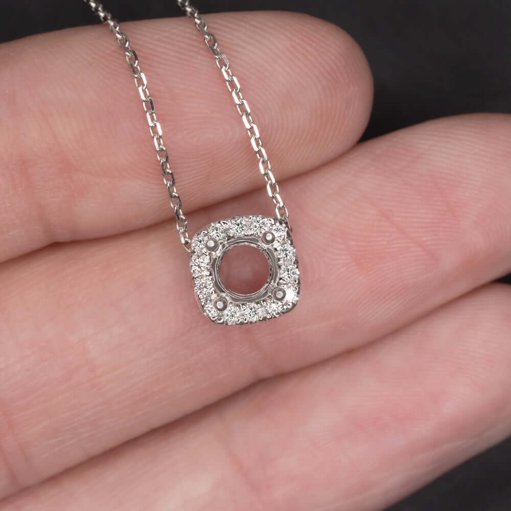 Buy Swirly Square Diamond Pendant Online | CaratLane