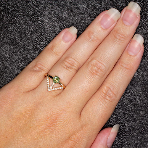 Emerald Cut Sapphire With Triangle Diamonds Green Sapphire 