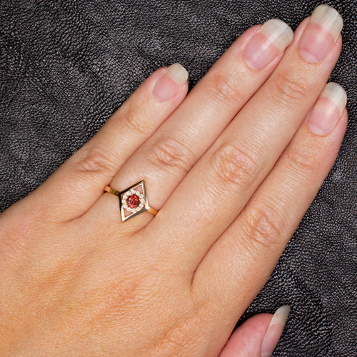Buy Nature Inspired Redstone Rosegold Diamond Ring- Joyalukkas
