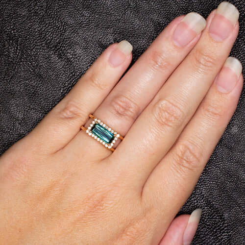Emerald cut diamond cocktail ring Outlet