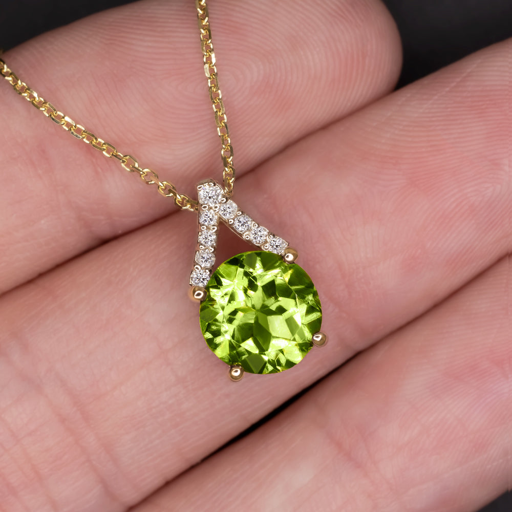 SS Round and Trillion Peridot Necklace – Fire & Ice
